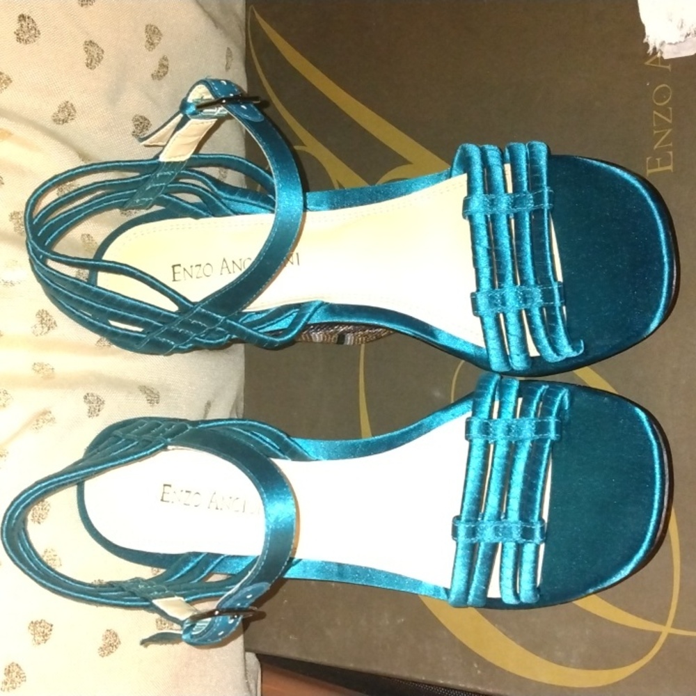 Enzo Angiolini women's vibrant blue wedge sz 8 1/2 New